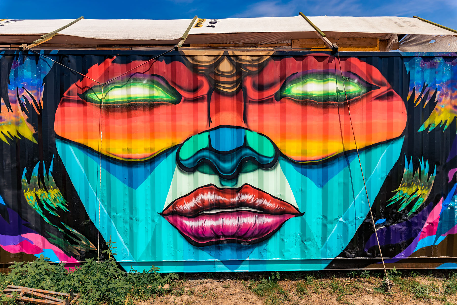 graffiti paint streetart art ozorafestival